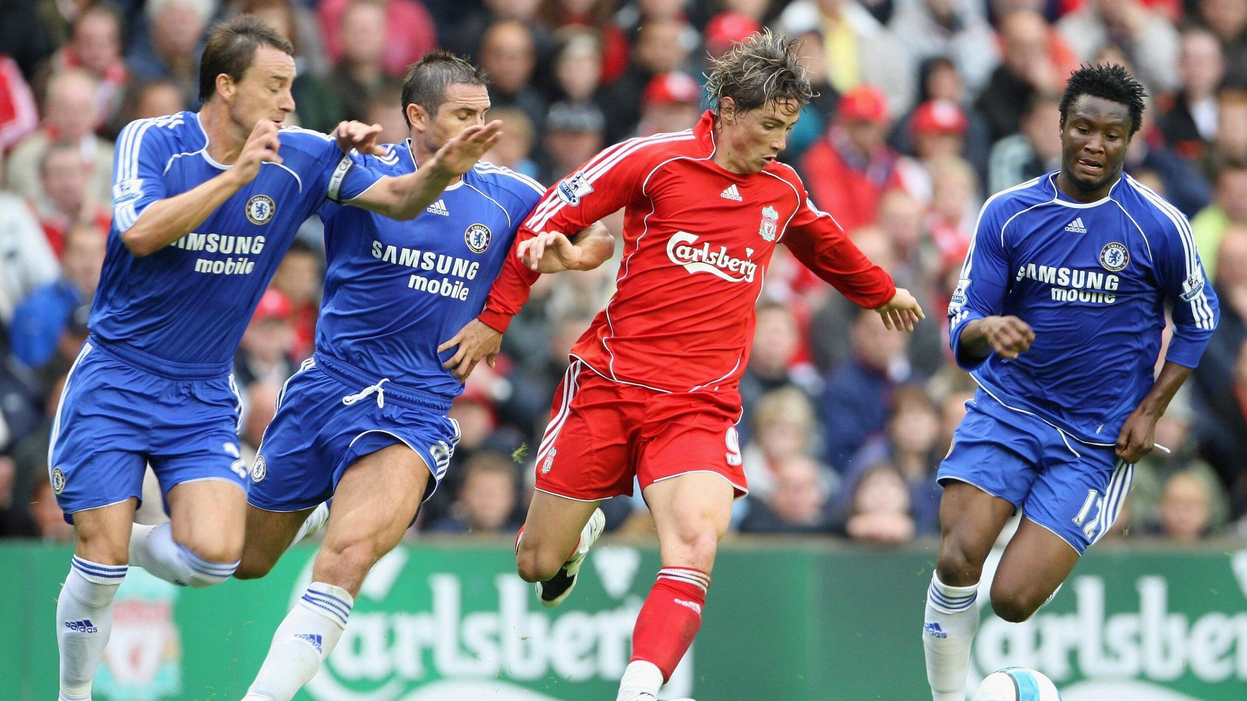 九游体育网页版-皮特·斯图斯的进攻突破为南非队创造优势，斯图尔特皮尔斯